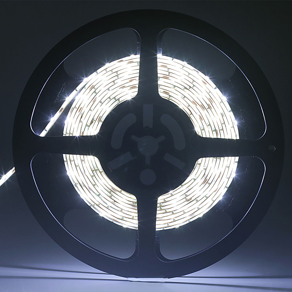 Fita-LED-Branca-Fria-Alta-Potencia-a-prova-dagua-Profissional-IRC85-Ledsafe-01