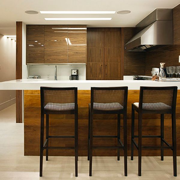 Lampada-LED-Tubular-18W-Branco-Frio--6500K-T8-120cm-Bivolt-Golden®-3